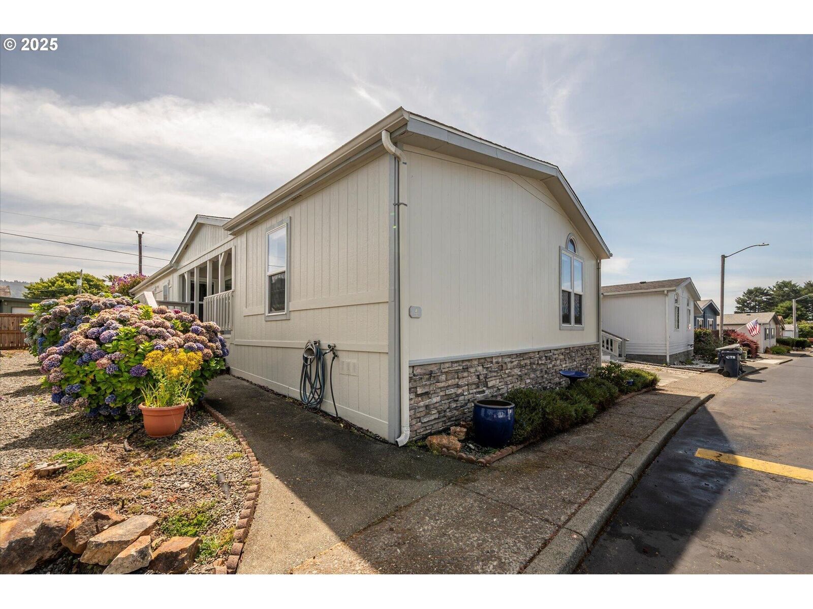 Property Photo:  97940 W Benham Lane 4  OR 97415 
