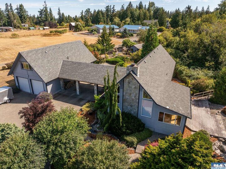 Property Photo:  72 Skunk Hollow  WA 98382 