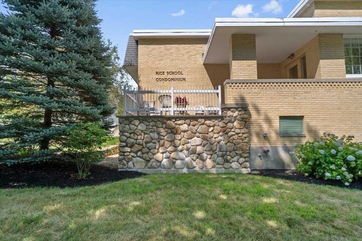 Property Photo: 48 Phillips Rd 14 MA 01520