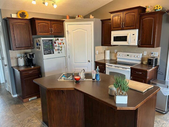 Property Photo:  34 Oldring Crescent  AB T4P 3W1 