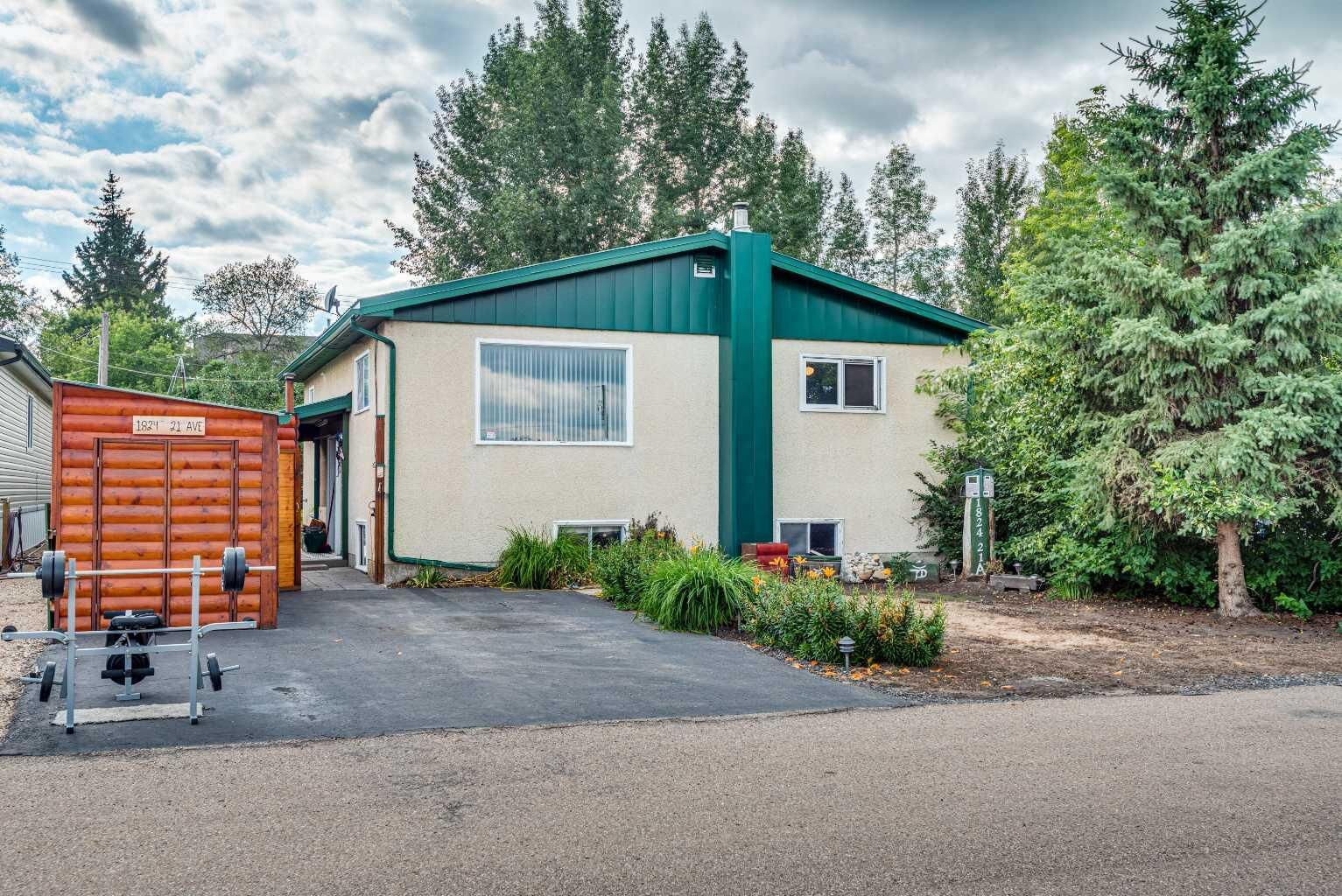 Property Photo: 1824 21 Avenue AB T0M 0V0