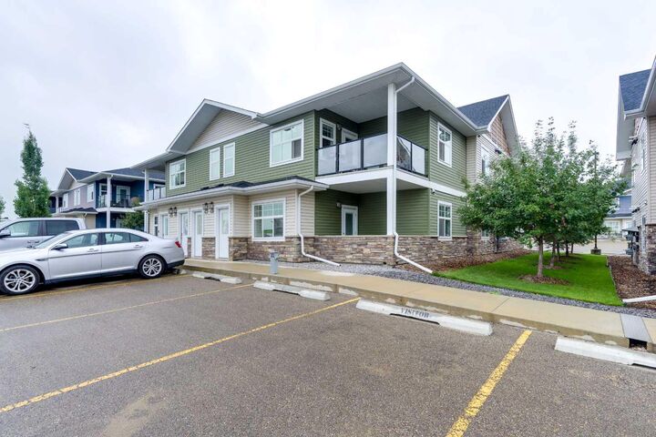 5300 Vista Trail C8  Blackfalds AB T4M 0L8 photo