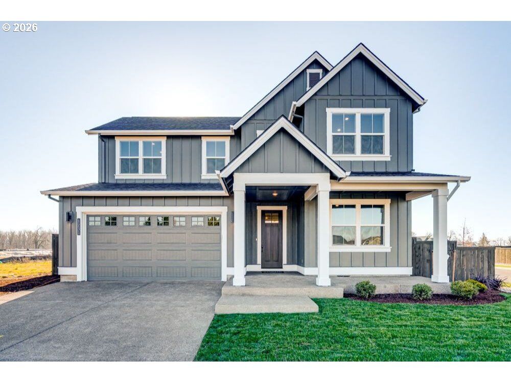Property Photo:  1231 SE 18th Ave  OR 97013 
