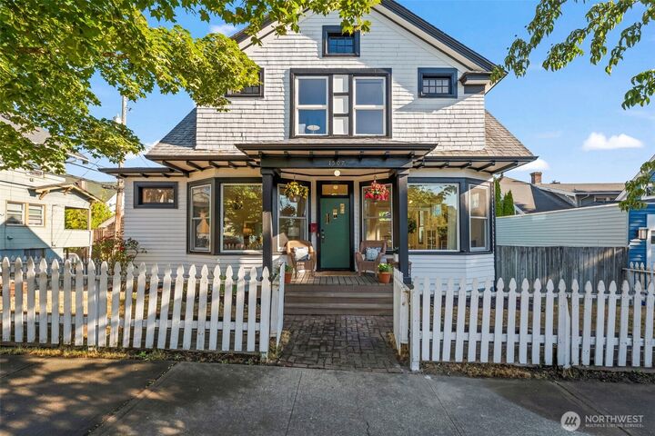 Property Photo: 1507 S 9th Street WA 98405
