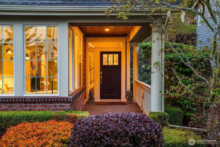 Property Photo: 219 Sixth Street S WA 98033