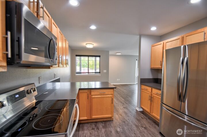 Property Photo: 5501 Hamptons Street SE WA 98501