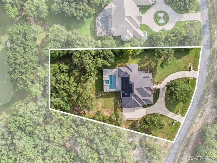 Property Photo: 3937 W Shadow Creek Loop FL 34461