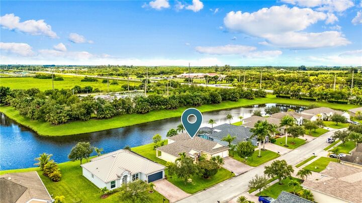 Property Photo:  1257 Scarlet Oak Circle  FL 32966 