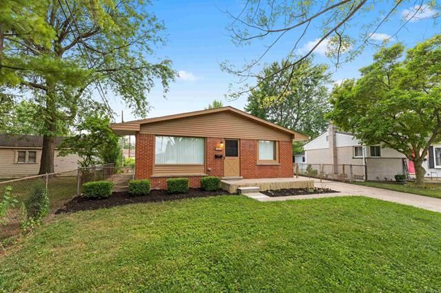 Property Photo: 16672 Drake Street MI 48195