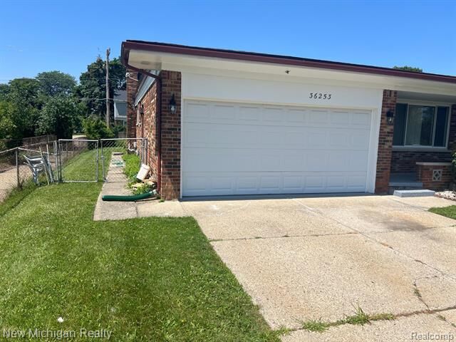 Property Photo: 36253 Jeffrey Drive MI 48310