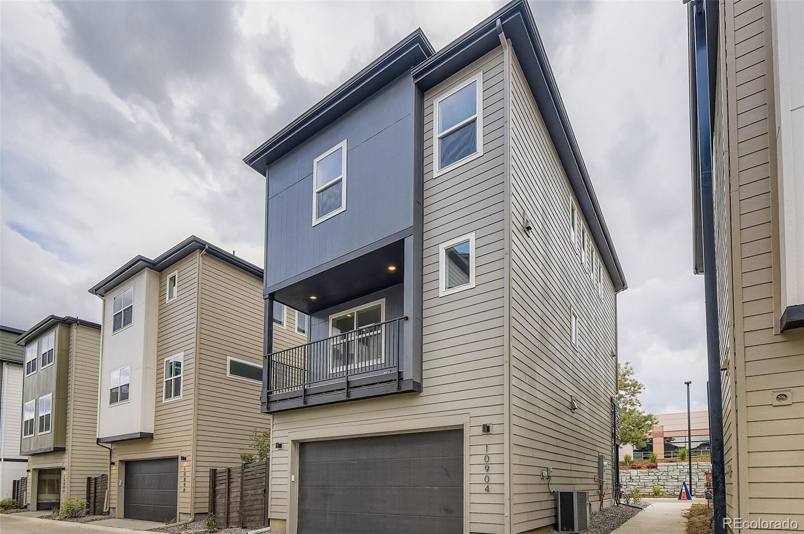Property Photo:  10904 E Hinsdale Circle  CO 80112 