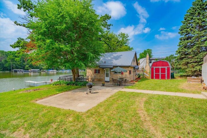 458 East Richardson Springs Road  Edgerton WI 53534 photo