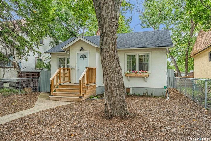 Property Photo:  1149 Elphinstone Street  SK S4T 3M2 