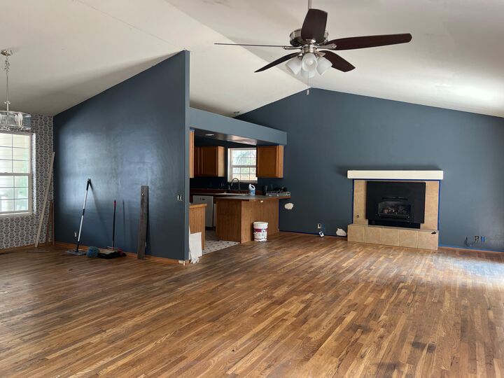 Property Photo: 230 W Myrtle St ID 83333
