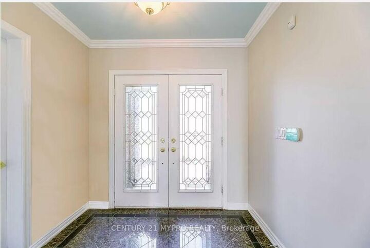 Property Photo:  2201 Galloway Drive  ON L6H 5M1 