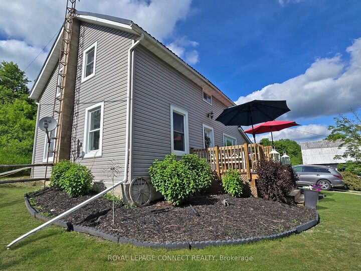 Property Photo:  373 Deshane Road  ON K0K 2L0 