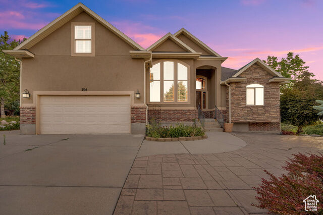 Property Photo: 704 S Deer Hollow Rd E UT 84074