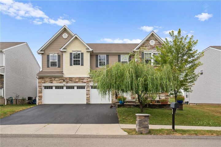 Property Photo:  141 Centennial Dr  PA 15106 