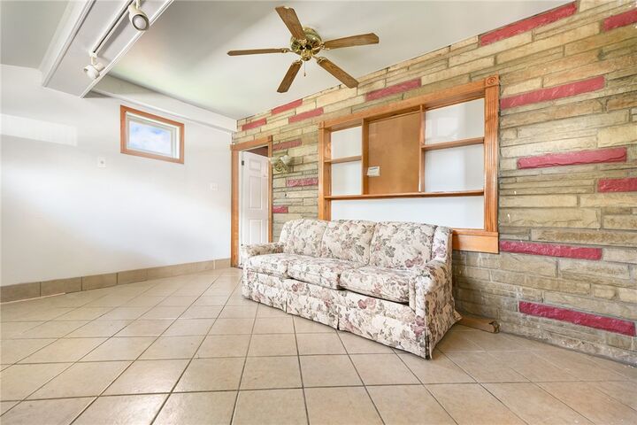 Property Photo: 541 8th St PA 15003