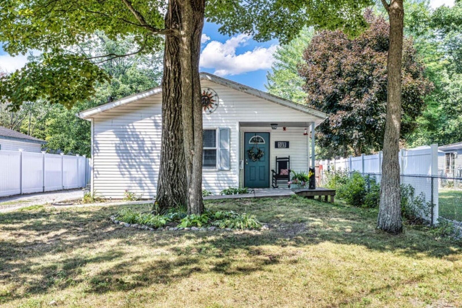 Property Photo:  133 Mohican Avenue  MI 48629 