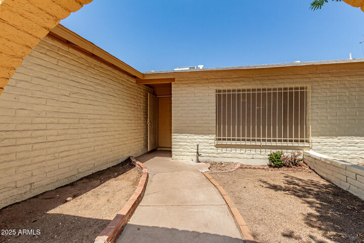 Property Photo:  5528 W Calavar Road  AZ 85306 