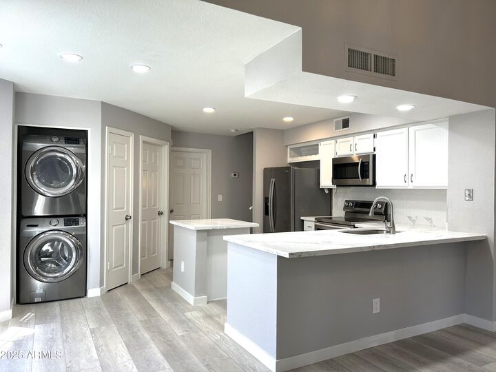 Property Photo: 2333 E Southern Avenue 2040 AZ 85282