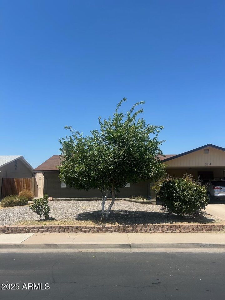 Property Photo: 2514 E Jacinto Avenue AZ 85204