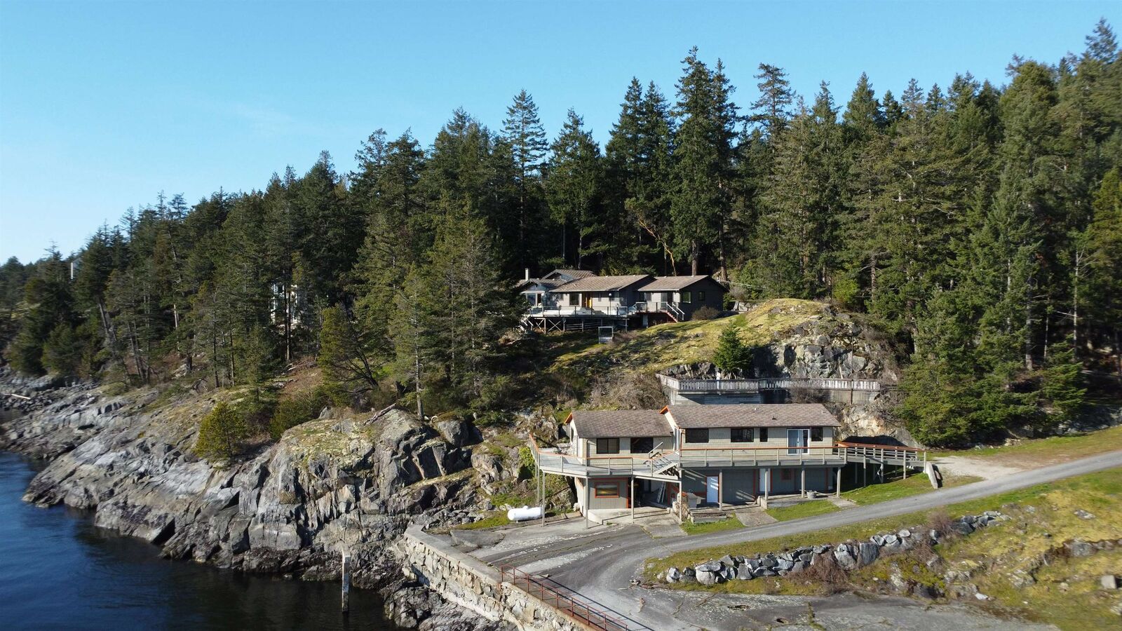 Photo de la propriété: 10881 Sunshine Coast Highway BC V7Z 1B8