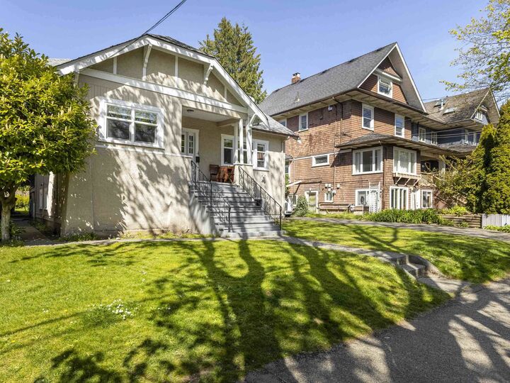 Property Photo:  2325 W 8th Avenue  BC V6K 2A8 