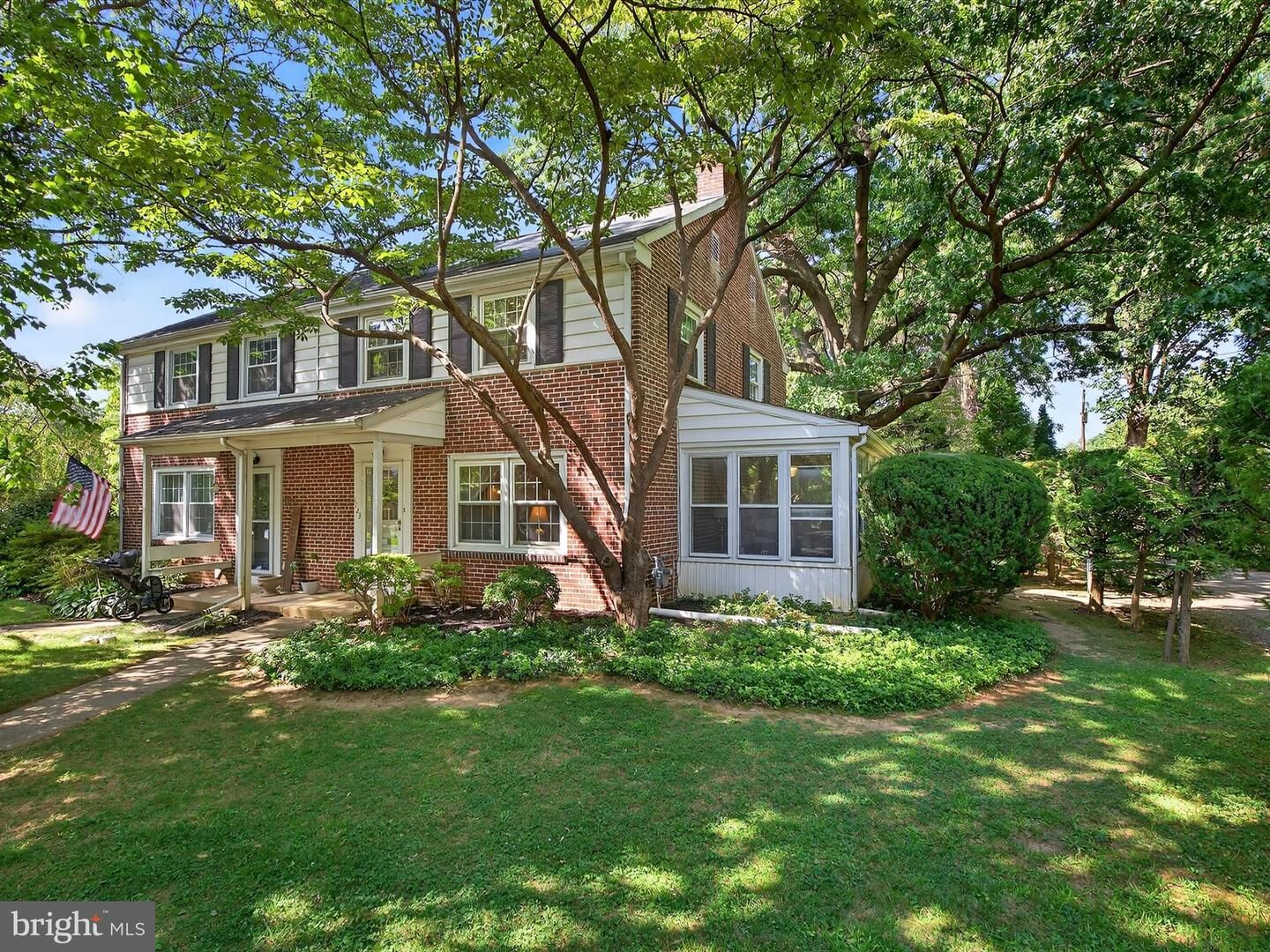 Property Photo: 1123 W New Street PA 17603