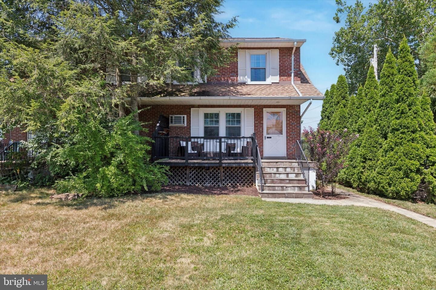 Property Photo:  826 N Chestnut Street  PA 19446 