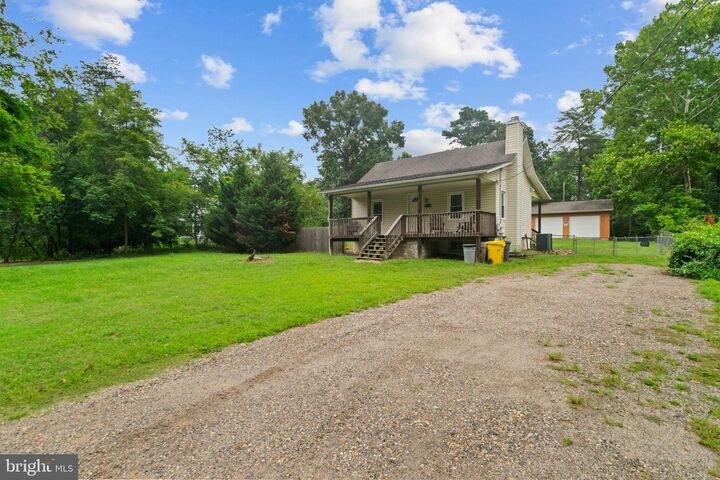 Property Photo: 7721 Locust Wood Road MD 21144