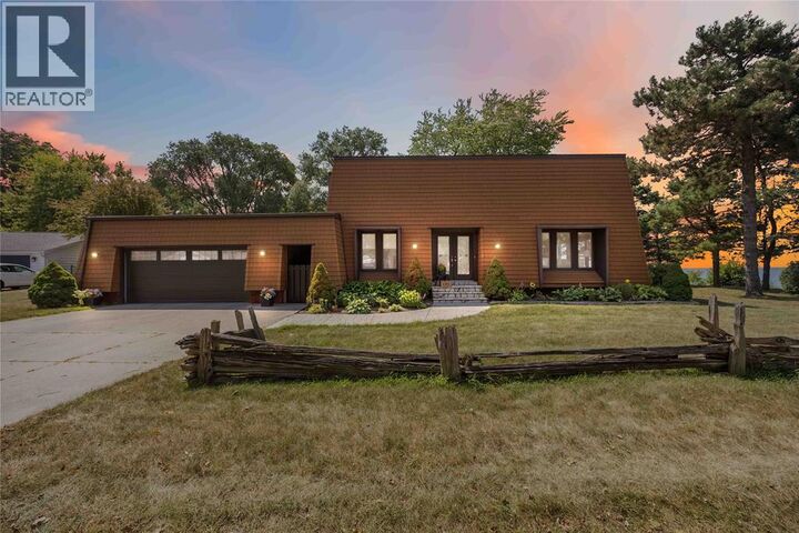 2369 Old Lakeshore Road  Sarnia ON N0N 1C0 photo