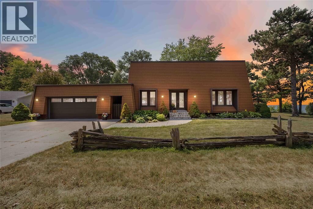 Property Photo:  2369 Old Lakeshore Road  ON N0N 1C0 
