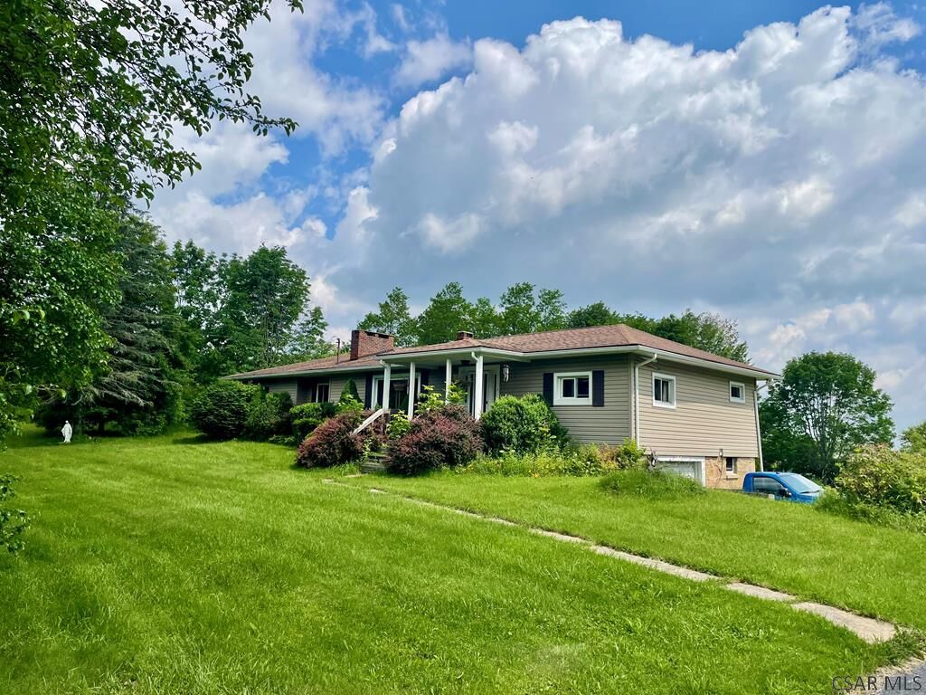 Property Photo:  2184 Fieldstone Ave  PA 15958 