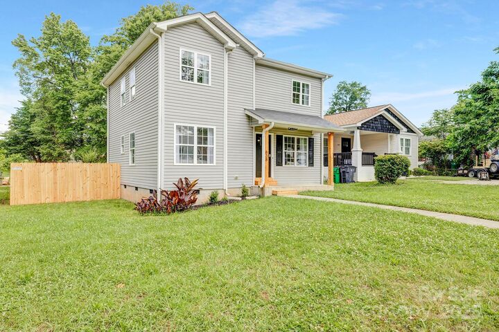 Property Photo:  838 McArthur Avenue  NC 28206 