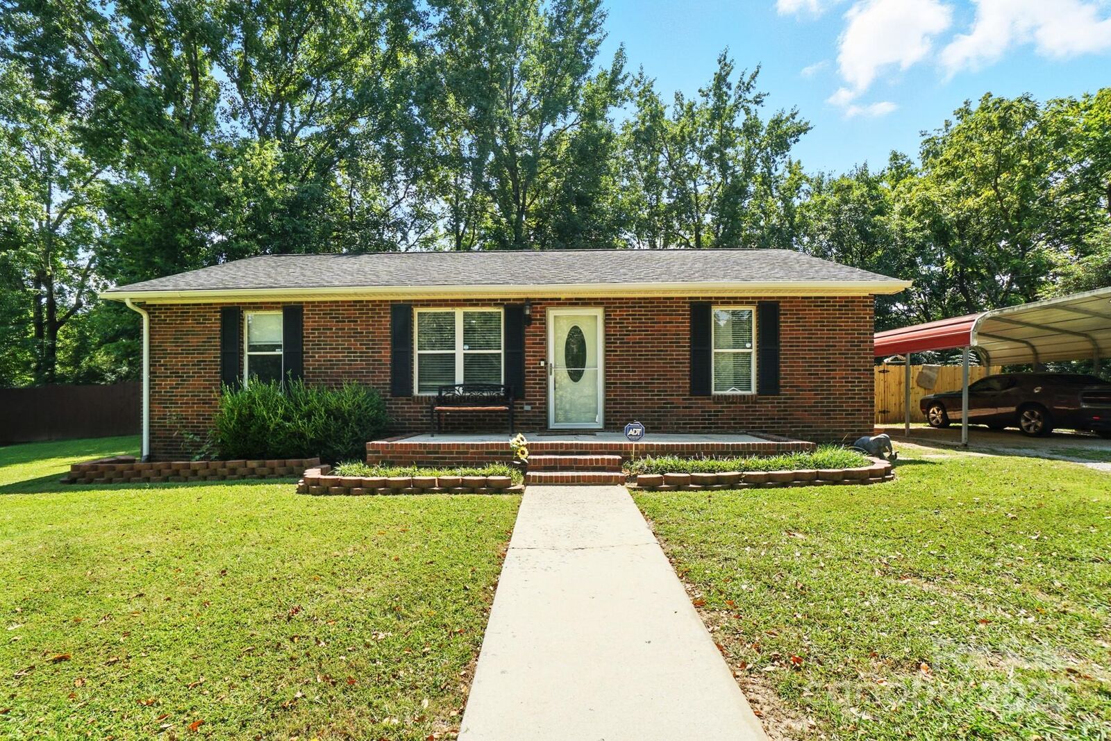 Property Photo: 244 E East Avenue NC 28110