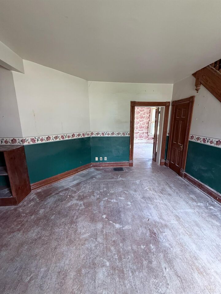 Property Photo:  300 The Alameda  OH 45044 