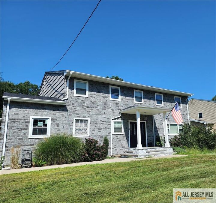 16 Colonial Drive  East Brunswick NJ 08816 photo