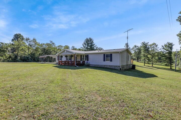 Property Photo:  1930 Fairview SE Road  OH 43107 