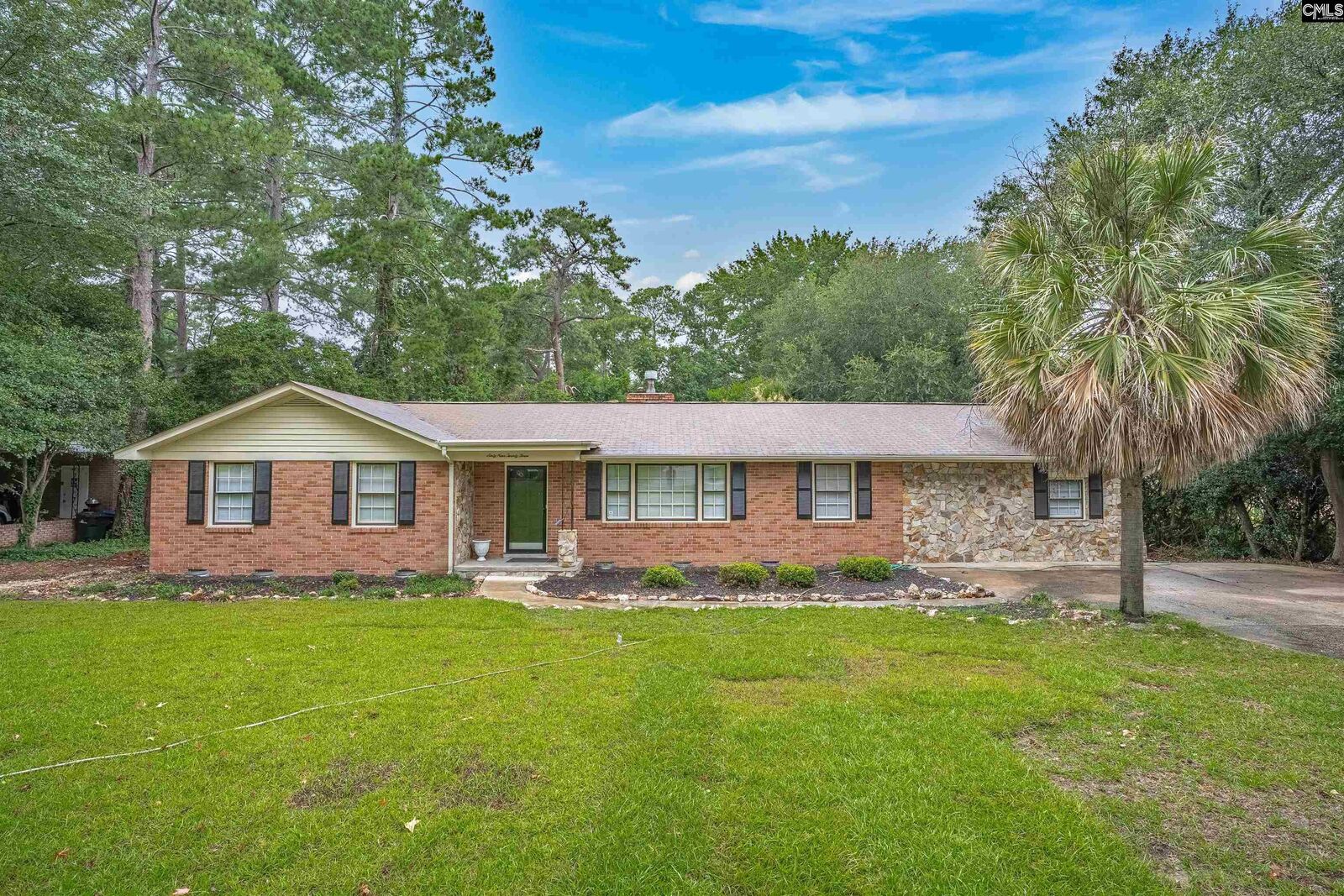 Property Photo: 6923 Wedgefield SC 29206