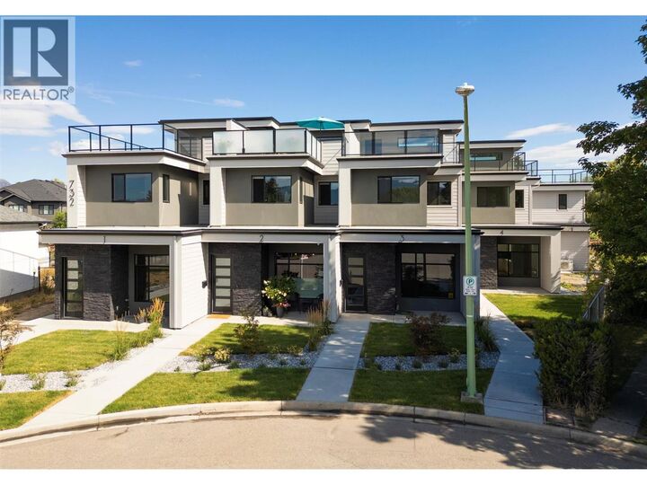 732 Coopland Crescent 4  Kelowna BC V1Y 2V1 photo