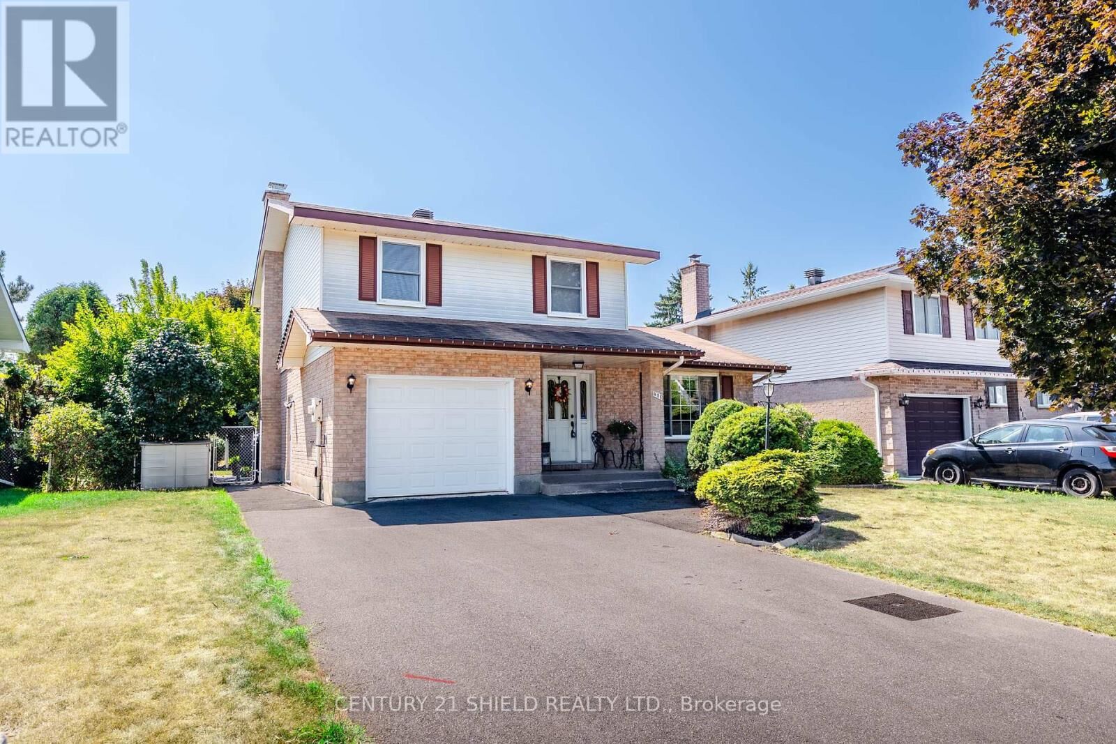 Property Photo:  408 Sheridan Street  ON K6H 6M5 