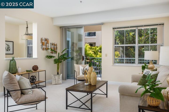 Property Photo:  1860 Tice Creek Dr 1227  CA 94595 