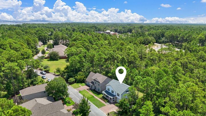 Property Photo: 297 Cox Road FL 32459