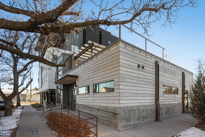 Property Photo: 101 S Wallace Avenue 402 MT 59715