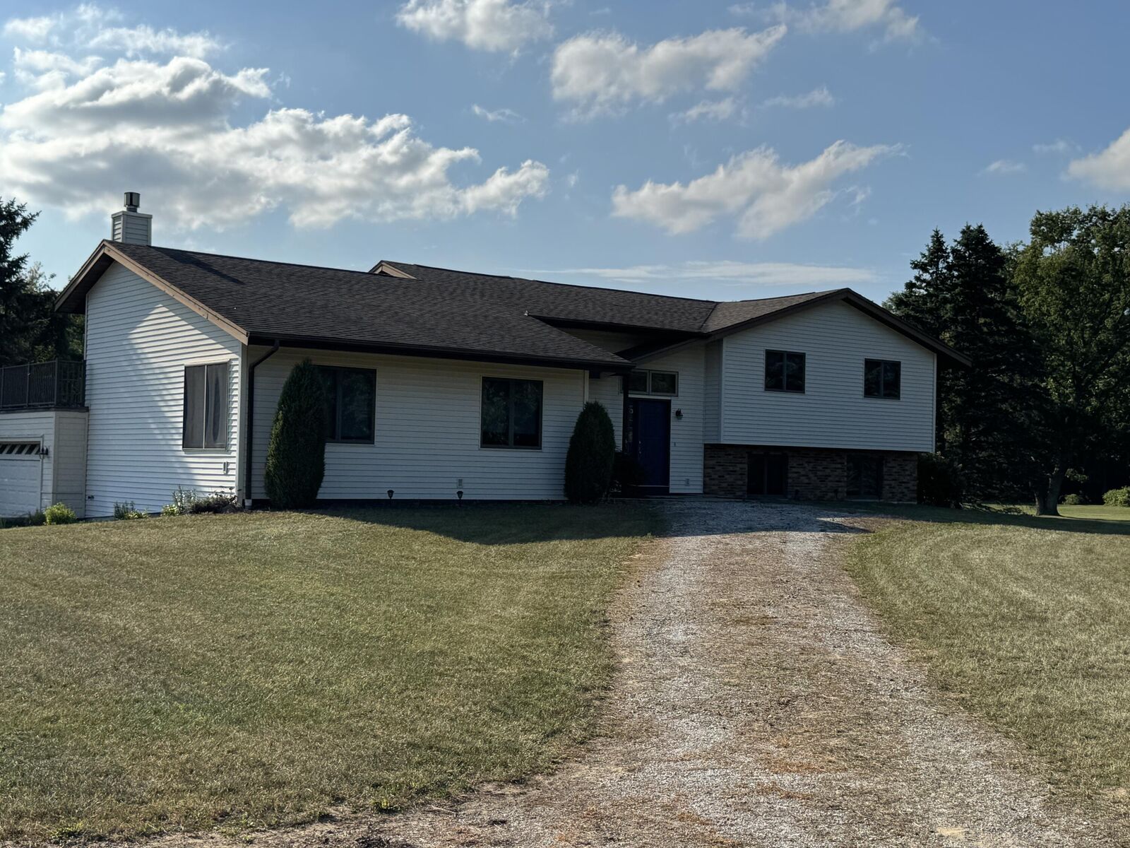 Property Photo: 9656 N 200 IN 46350