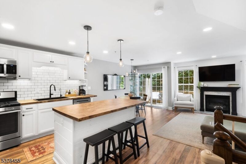 Property Photo: 1023 Wendover Ct NJ 07869