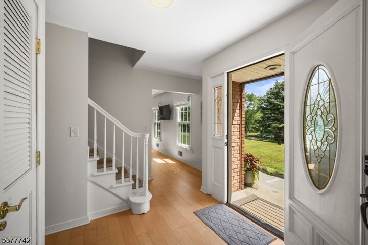 Property Photo: 6 Robert Dr NJ 08833