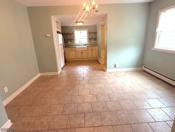 Property Photo:  33 Ringwood Ave  NJ 07442 